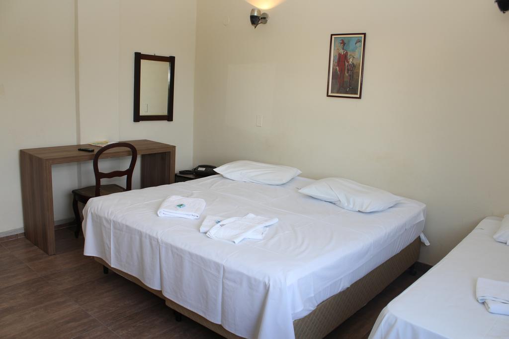 Espigao Palace Hotel Резенди Номер фото