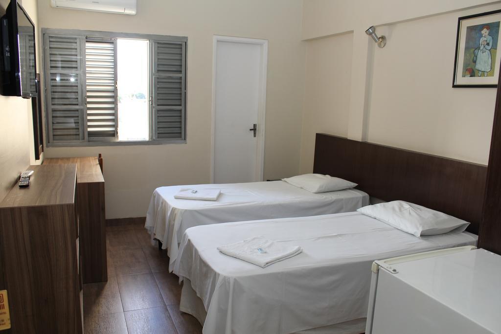 Espigao Palace Hotel Резенди Номер фото